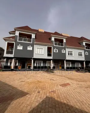 4bdrm Duplex in Durumi for sale