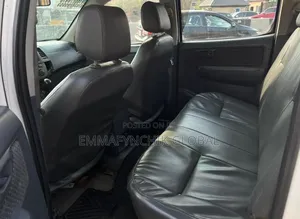 Toyota Hilux 2014 White