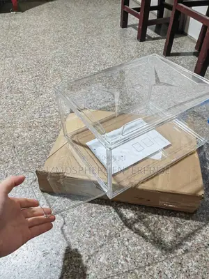 Transparent Shoe Boxes