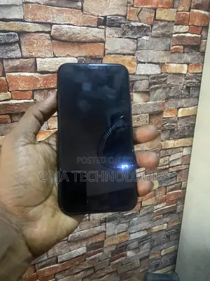 Apple iPhone XR 64 GB Black