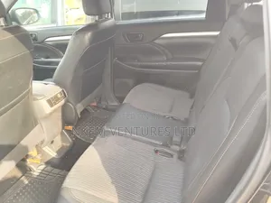 Toyota Highlander XLE 4dr SUV AWD (3.5L 6cyl 6A) 2014 Black