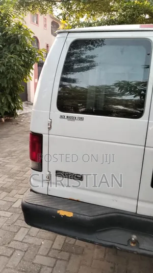 Ford E250 2008 White