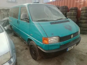 Volkswagen Transporter 2005 Green