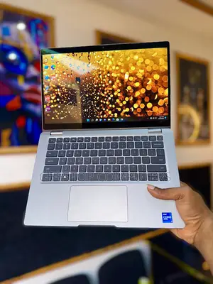 Laptop Dell Latitude 5320 16GB Intel Core i7 SSD 512GB