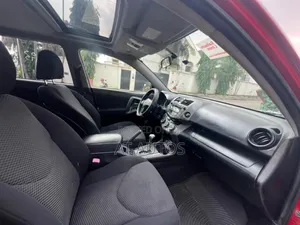 Toyota RAV4 2010 Red