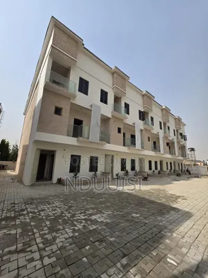 4bdrm Townhouse/Terrace in Jahi for sale