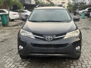 Toyota RAV4 Limited 4dr SUV AWD (2.5L 4cyl 6A) 2015 Black