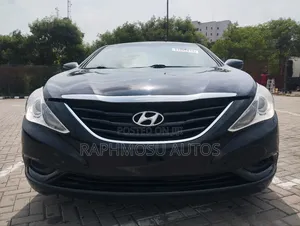 Hyundai Sonata GLS Sedan FWD (2.4L 4cyl 6M) 2012 Black