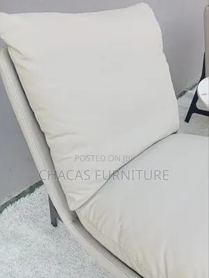 Luxury Leather Single Sofa - Padded Cushion Armchair Lounge Chair