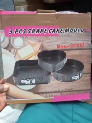 Brand New Sets of Baking Cake Pan Mould 22cm, 24cm and 26cm