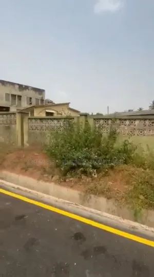 1,200sqm of Residential Land in Rotimi Williams Avenue Old Bodija