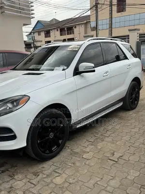 Mercedes-Benz GLE-Class GLE 400 4MATIC 2019 White