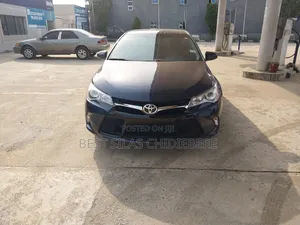 Toyota Camry 2017 Blue