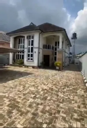 4bdrm Duplex in Eliozu, Farm Road 2 for sale
