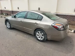 Nissan Altima 2.5 2008 Brown