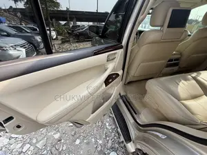 Lexus LX 570 AWD 2015 Gold