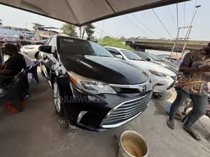 Toyota Avalon Limited 4dr Sedan (3.5L 6cyl 6A) 2014 Black
