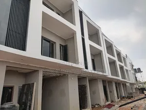 4bdrm Townhouse/Terrace in Kosofe for Sale 380m
