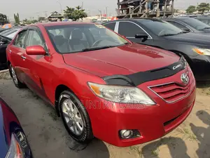 Toyota Camry LE 4dr Sedan (2.5L 4cyl 6A) 2011 Red
