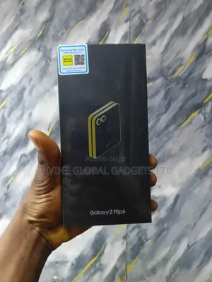 New Samsung Galaxy Z Flip6 256 GB Black