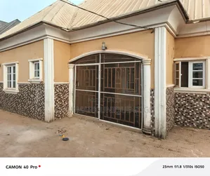 2bdrm Bungalow in Ushafa Scc for rent