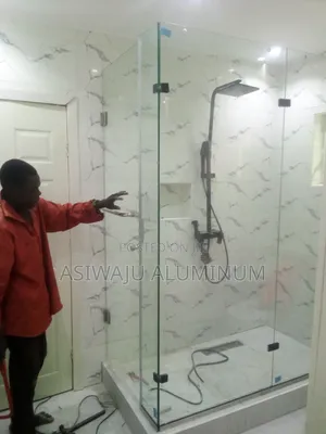 Sawyer Cubicle Glass Installation
