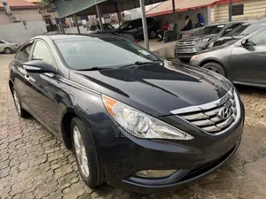 Hyundai Sonata Limited 2.0T Sedan (2.0L 4cyl 6A) 2011 Blue