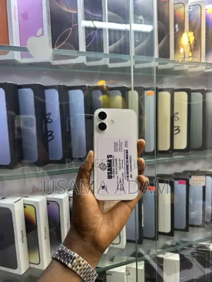 New Apple iPhone 16 128 GB White