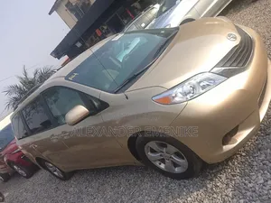 Toyota Sienna 2013 Gold