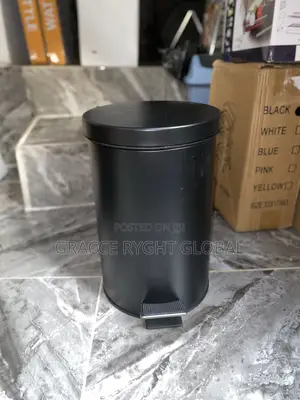 12l Black Pedal Bin