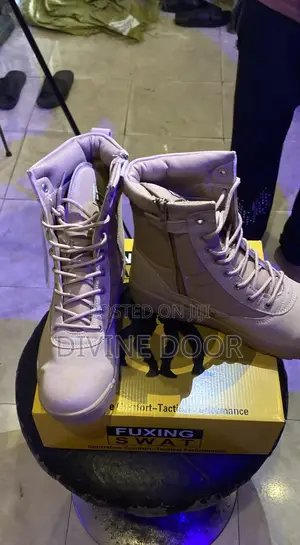 Desert Boots (Combat Swat)