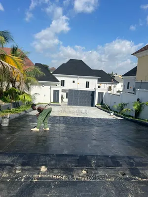 4bdrm Duplex in Gwarinpa for sale