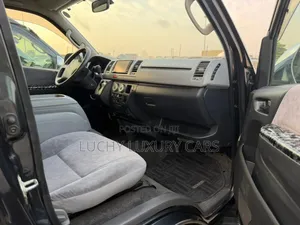 Toyota HiAce 2010 Grey