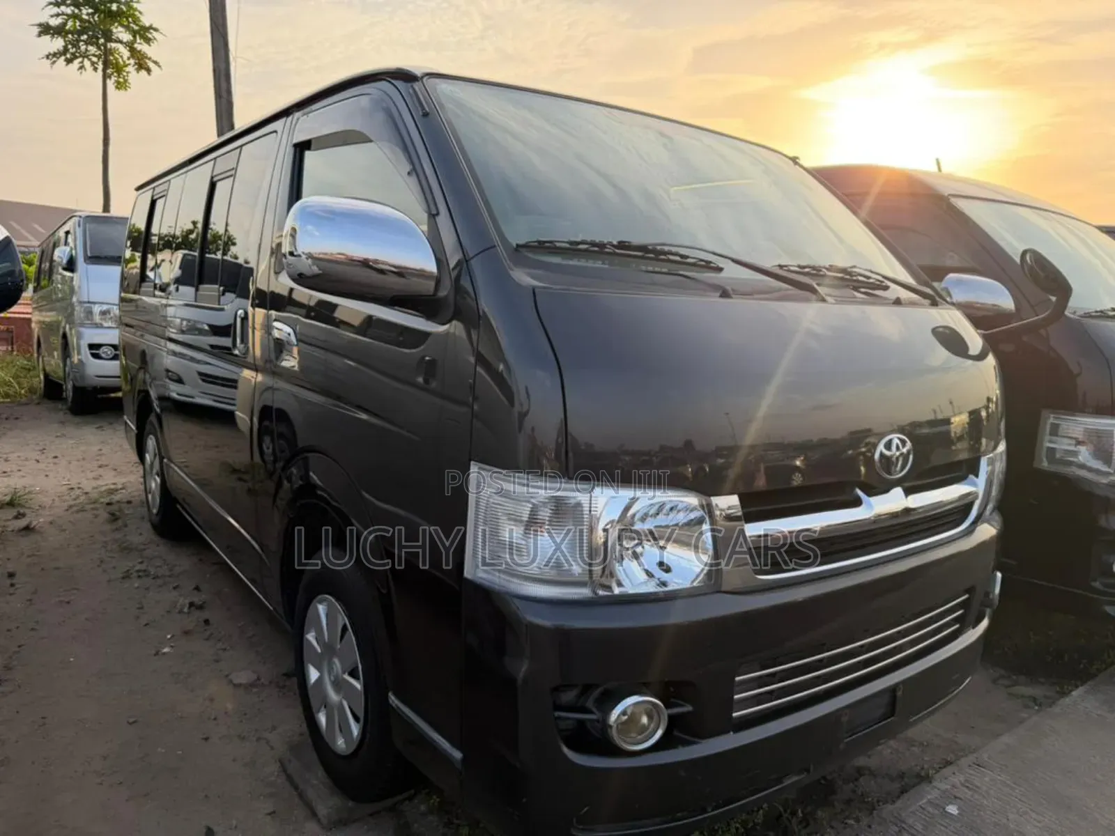 Toyota HiAce 2010 Grey