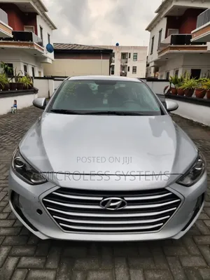 Hyundai Elantra 2017 Silver