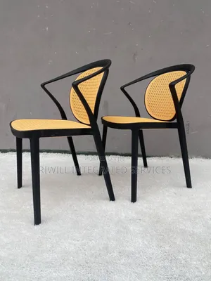 Plastic Restaurant Chair