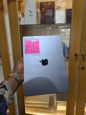 Laptop Apple MacBook Pro 2023 M3 14-inch 8GB Apple M3 SSD 1T