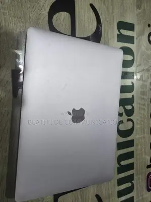 Laptop Apple MacBook Pro 2020 8GB Apple M1 SSD 256GB