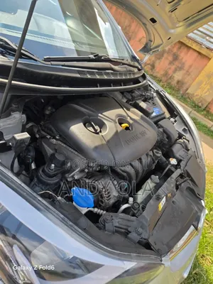 Hyundai Elantra SE 4dr Sedan (1.8L 4cyl 6M) 2014 Silver