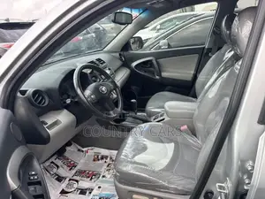 Toyota RAV4 3.5 Limited 4x4 2012 Silver