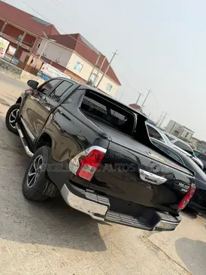 Toyota Hilux 2020 Black