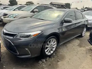 Toyota Avalon Limited Sedan FWD (3.5L 6cyl 6A) 2013