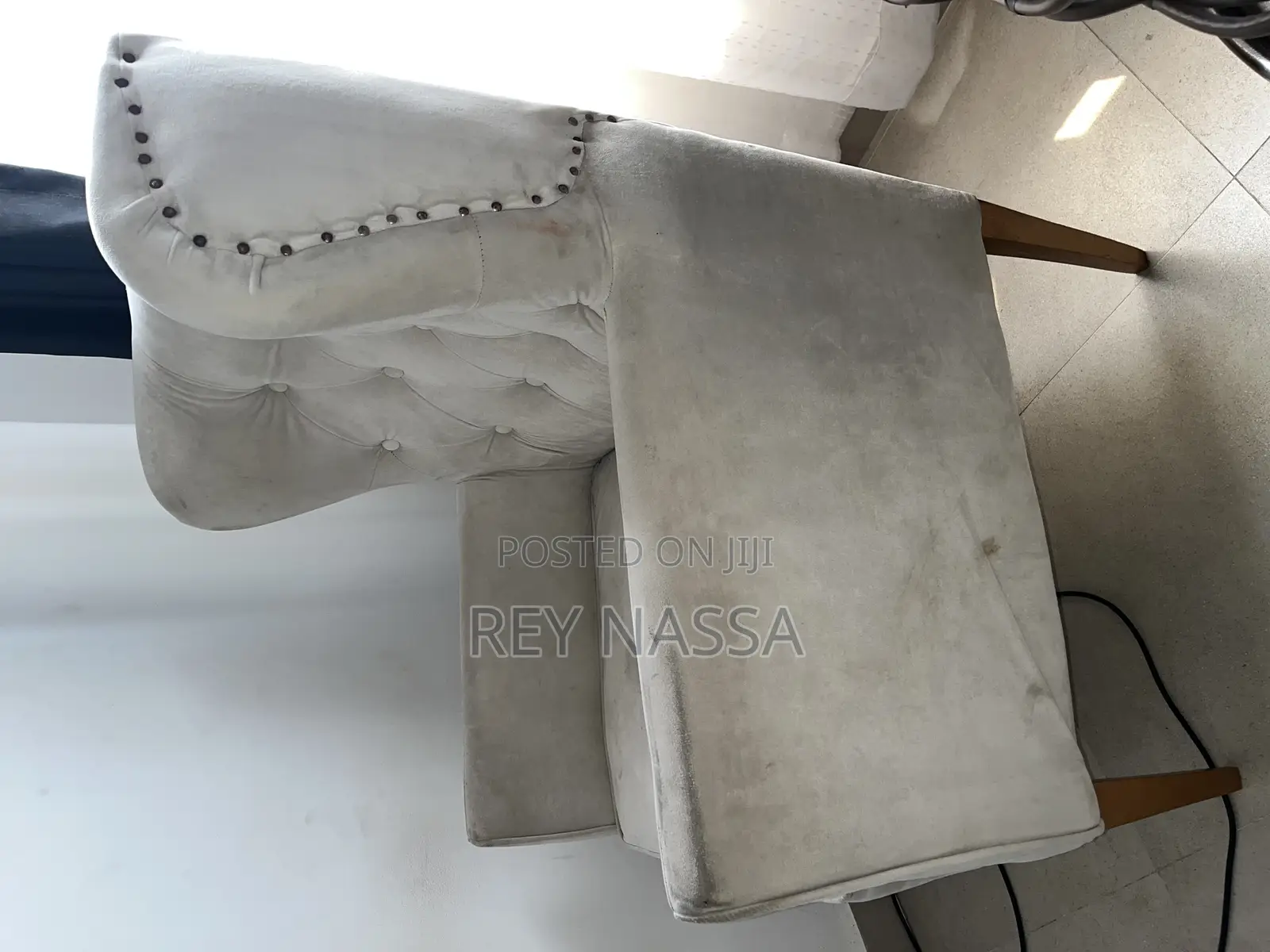 Single Sofa