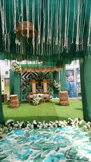Traditional Wedding Decor
