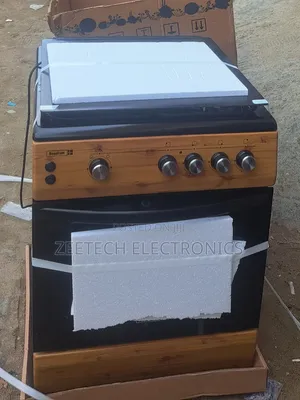 Scanfrost 60x60cm 4-Burner Gas Cooker With a Gas Oven and Grill,