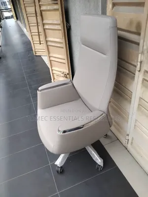 Imported Quality Executive Office Swivel And Reclining Chair