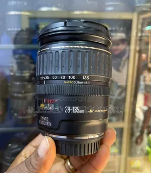 The Ef 28-135mm F/3.5-5.6 Is Usm Lens