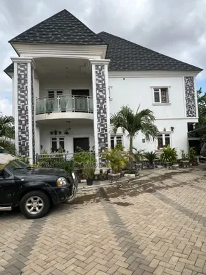 4bdrm Duplex in Mararaba for sale