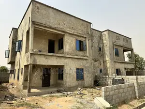 5bdrm Duplex in Lugbe District for sale