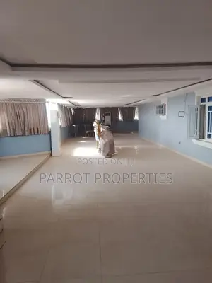 Loung / Restaurant Roof Top Space for Rent